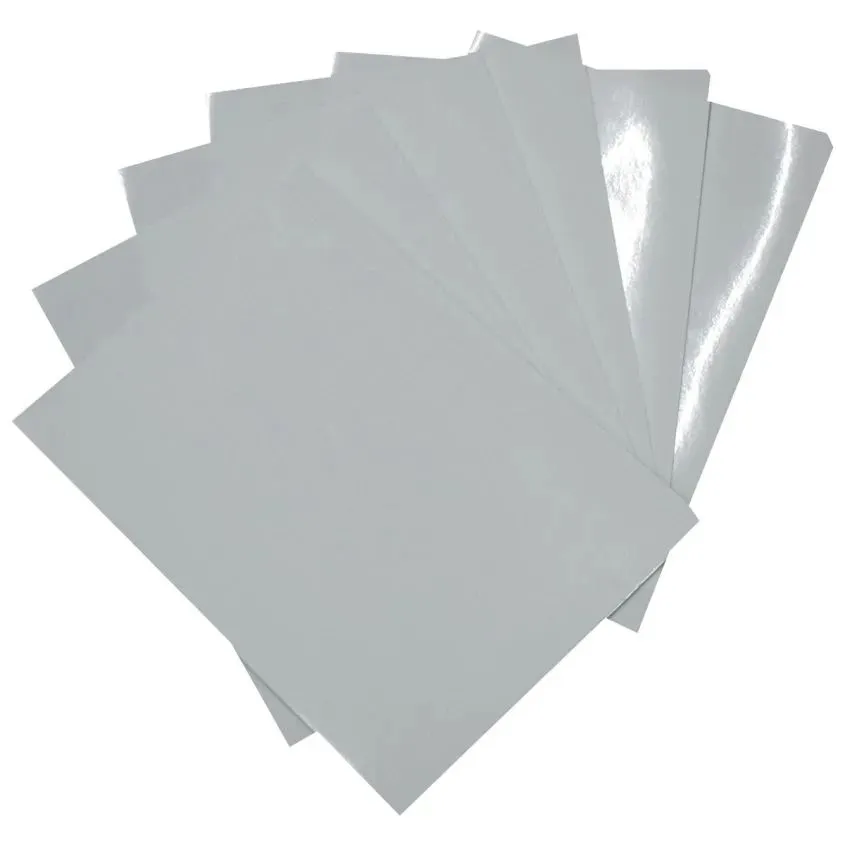 Papel Fotografico Mate Doble Faz Resma de 20 Hjs A4 220Grs Global